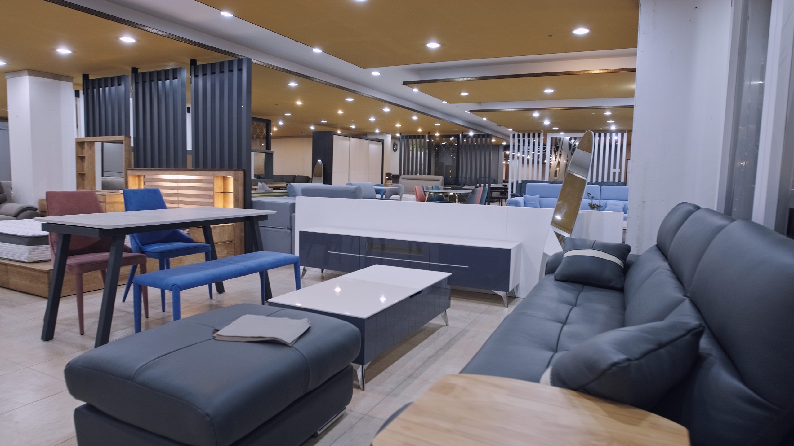 TPMyA0TVuxMKyQo-c4ehdsrL