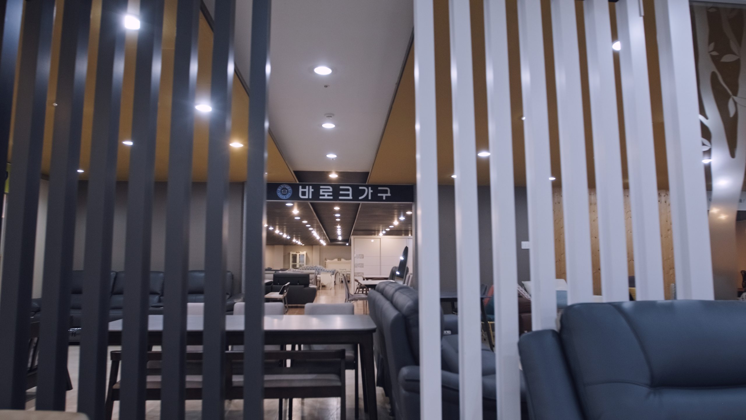 qqSsW1JRgF055fs5FarhwVzA